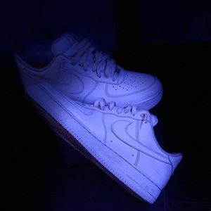 Men’s size 13 AF1